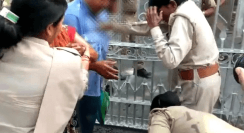विधानभवन के सामने बहराइच के एक परिवार ने की आत्मदाह की कोशिश,14 वर्षीय पुत्री का हुआ था अपहरण