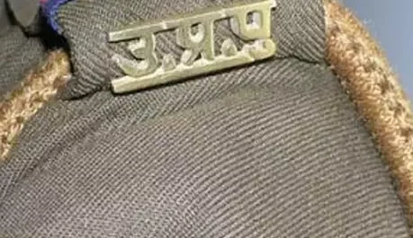 नौकरी का दबाव और पारिवारिक उलझनों से निपटने में खुद को कमजोर महसूस कर रही है खाकी