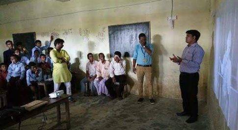 स्कूलों में किया गया क्लासिक सिनेमा का कार्यक्रम