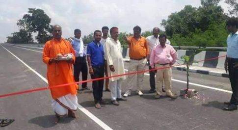 लखनऊ बहराइच मार्ग को जोड़ने वाला घाघरा घाट ओवरब्रिज पुल पर मंगलवार को आवागमन हुआ शुरू