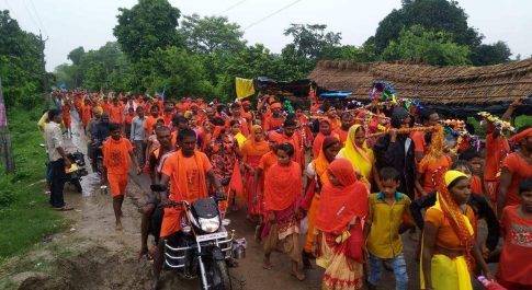 भगवान भोलेनाथ के जयकारों के साथ निकली 10वीं विशाल कांवर यात्रा