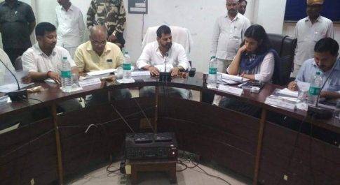 विद्युतीकरण कार्य में तेजी लायें नामित एजेन्सियां: सांसद कैसरगंज