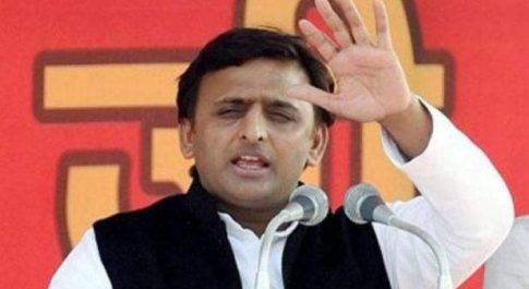 पूर्वाचल एक्सप्रेस-वे के शिलान्यास पर सियासत हुई तेज,अखिलेश बोले- योगी सरकार हमारी खड़ी फसल काट रही है