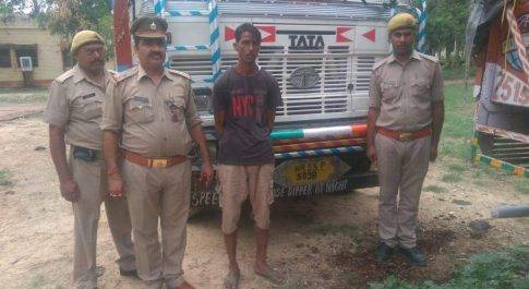 पकड़ा गया चोर, चोरी का ट्रक हुआ बरामद