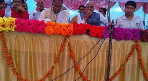 महसी ब्लाक मे भाजपा विधायक लोक कल्याण मेला लगा के कर रहे जनता की समस्याओं का समाधान