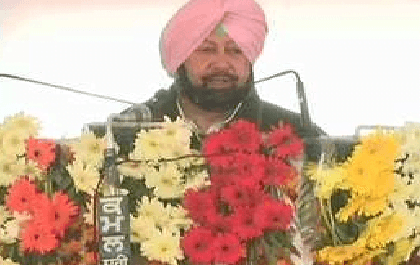 उपराष्ट्रपति ने डेरा बाबा नानक-करतारपुर साहिब कॉरिडोर की नींव रखी,कैप्टन अमरिंदर ने PAK आर्मी चीफ को दी चेतावनी