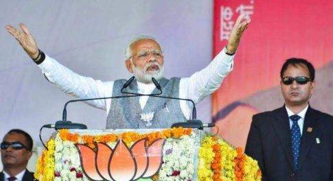 पीएम मोदी ने कहा – अयोध्या विवाद पर कांग्रेस के वकील सुनवाई टालना चाहते हैं