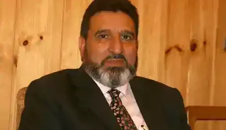जम्मू-कश्मीर में PDP-NC-कांग्रेस बीजेपी को रोकने के लिए हुए एक साथ, नए सीएम होंगे अल्ताफ बुखारी
