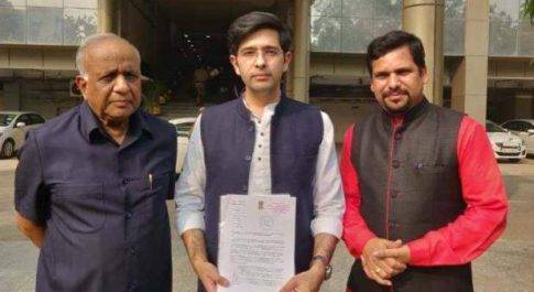 सिग्नेचर ब्रिज के उद्घाटन के मौके पर हुए हंगामे को लेकर AAP ने कहा बीजेपी का सहयोग कर रहे है पुलिस कमिश्नर