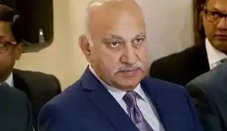 MeToo के लपेटे में आए एमजे अकबर, दिया विदेश राज्यमंत्री पद से इस्तीफा