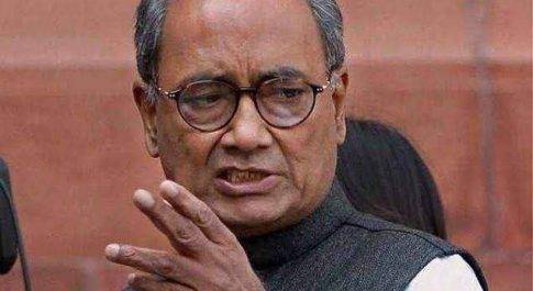 दिग्विजय ने किया चैलेंज, पीएम मोदी और राज्यवर्धन सिंह राठौर 3000 किलोमीटर की मां नर्मदा परिक्रमा करके दिखाएं