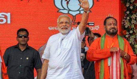 मोदी ने कहा -चार साल में एनडीए के कामकाज को जनता ने सराहा, विपक्ष बोला शाह और मोदी की जोड़ी देश के लिए हानिकारक