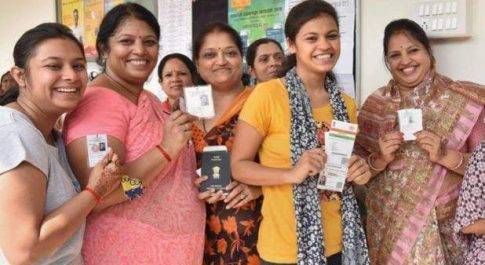 कर्नाटक के विधानसभा चुनाव में वोटिंग खत्‍म, 6 बजे तक 70% हुई वोटिंग