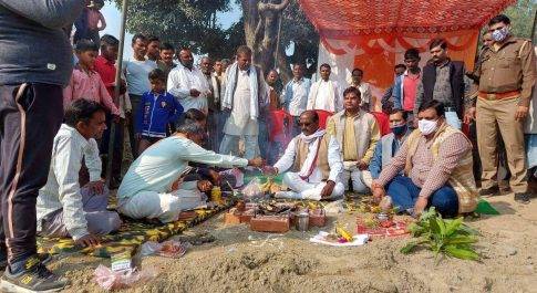 पुल का निर्माण 2021 तक पूर्ण हो जाएगा : रोशन लाल वर्मा