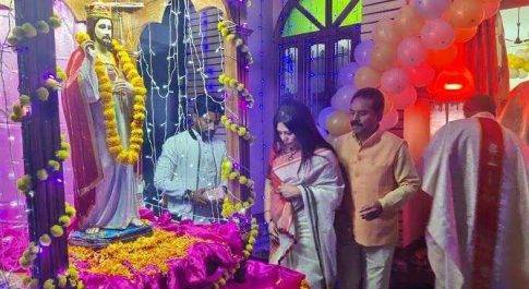 महाराजगंज। नौतनवा में धूमधाम से मनाया गया ख्रीस्त राजा का पर्व