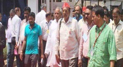 कर्जमुक्ति जैसी मांगों को लेकर पदयात्राकर रहे किसान पहुंचे मुंबई, विधानसभा का घेरने का किया ऐलान