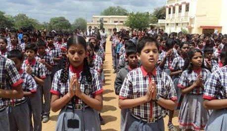 क्या केंद्रीय विद्यालयों में प्रार्थना से दिया जा रहा है हिंदुत्व को बढ़ावा,SC ने केंद्र से तलब किया जवाब