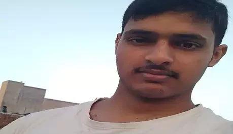 फेसबुक पोस्ट को लेकर हुआ विवाद,युवक ने धारदार हथियार से मोदी और योगी के समर्थक का रेता गाला