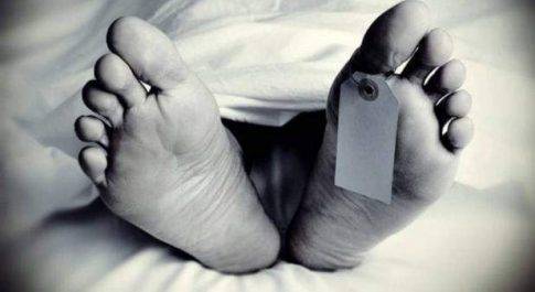 बेखौफ बदमाशों ने एक डॉक्टर की गला रेतकर की हत्या