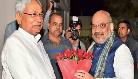 बिहार में एनडीए के बीच पहले से तय 20-20 फॉर्मूले के आधार पर सीटों के बंटवारे पर बातचीत अंतिम चरण पर