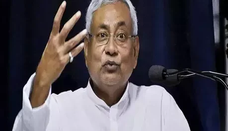 सीएम नितीश ने की घोषणा, संविदाकर्मियों को भी मिलेगा सरकारी कर्मियों की तरह लाभ