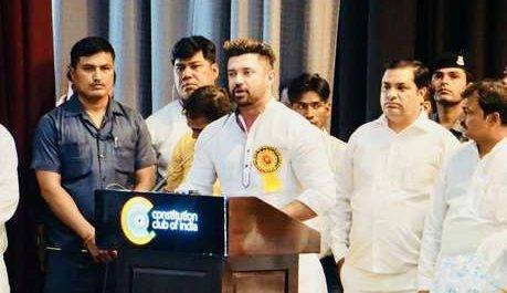 दलित अब अपना धैर्य खो रहे हैं नौ अगस्त से पहले हमारी मांगें पूरी नहीं हुई तो दलित सेना सड़कों पर उतरने को मजबूर होगी :चिराग पासवान