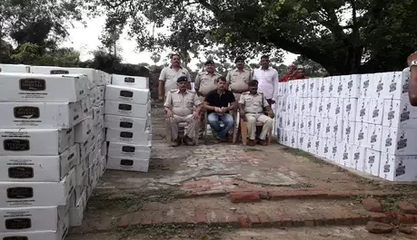 पुलिस ने जब्त की 45 लाख की अवैध शराब, 5 धंधेबाजों को किया गिरफ्तार