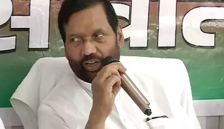 सीएम नीतीश है बिहार का चेहरा और प्रधानमंत्री नरेंद्र मोदी है देश का चेहरा :पासवान