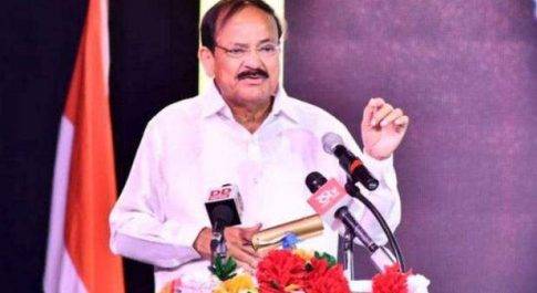 पूरे विश्व की अर्थव्यवस्था धीमी हो गई हैं, केवल भारत की अर्थव्यवस्था तेजी से आगे बढ़ रही है:वेंकैया नायडू