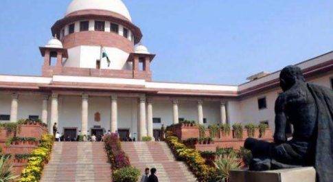 SC/ST एक्ट मामले में सुप्रीम कोर्ट ने अपने पुराने फैसले में बदलाव से किया इंकार, तीन दिन में सभी पक्ष से मंगा जवाब