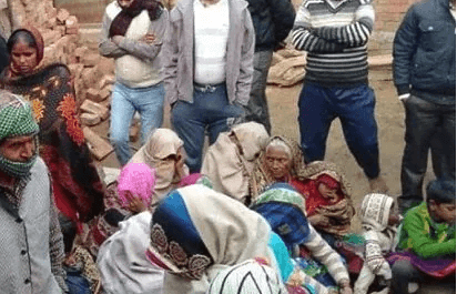 मंदिर में हुई साधु की हत्या,शरीर को धारदार हथियार से गोदा
