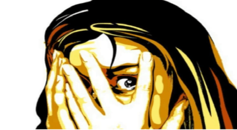 बदमाशों ने की पत्नी से दुष्कर्म करने की कोशिश, पति ने बचाया हुआ घायल