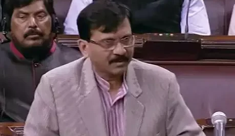शिवसेना ने किया दावा कहा – अगर सरकार अध्यादेश लाती है तो 400 सांसद पक्ष में करेंगे वोट