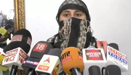 खाकी को शर्मसार करने वाला मामला आया सामने, एसओ समेत 3 पुलिसकर्मियों पर लगा रेप का आरोप