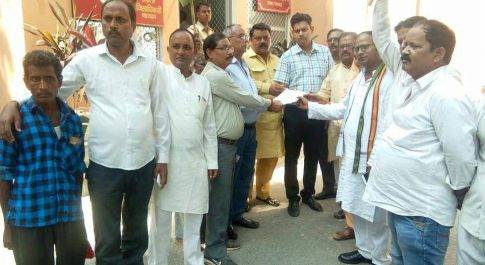 कांग्रेसियो ने खैरा मामले पर नगर मजिस्ट्रेट को सौंपा ज्ञापन, निष्पक्ष जांच कर दोषियों के विरूध हो कार्यवाई