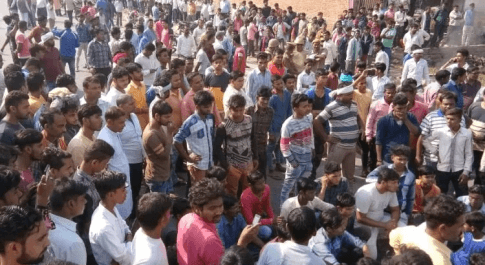 बेखौफ बदमाशों ने नगर पंचायत अध्यक्ष पर बरसाईं गोलियां, मची सनसनी