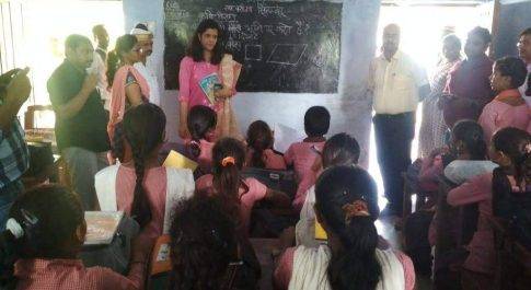 लोक कल्याण मेले के दूसरे दिन स्कूली बच्चों ने दिखायी प्रतिभा