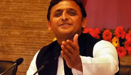 बस्ती फ्लाईओवर हादसे पर अखिलेश ने कसा तंज कहा- सरकार को अपने भ्रष्टाचार की जांच के लिए कोई स्थायी आयोग बना देना चाहिए