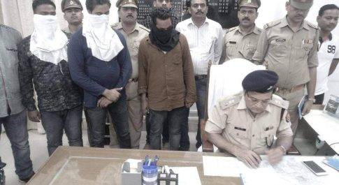 शालीमार हैचरी के कार्यालय में हुयी लूट का खुलासा,चार पहिया वाहन समेत 3 गिरफ्तार