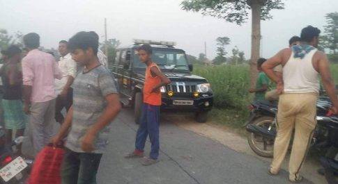 बाईक चालक बिजलीपोल से टकराया गम्भीर जख्मी