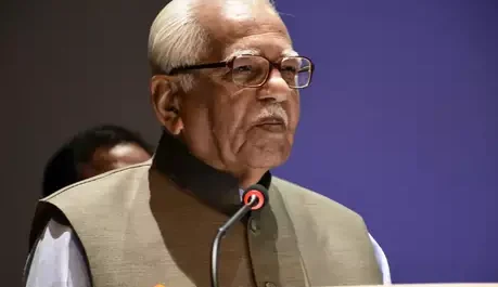 भ्रष्टाचार के गंभीर आरोप में फंसे CM योगी के प्रमुख सचिव,राज्यपाल ने लिखी चिट्ठी