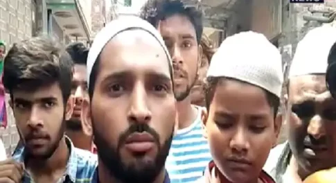 परिवार को पता ही न था की छत पर लकड़ी के बॉक्स में रखी है लाश, डेढ़ साल से गायब था पडोसी का लाल