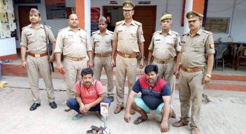 अवैध बूचड खाने पर पुलिस का छापा, 8 कुन्तल भैसे का मांस बरामद 2 गिरफ्तार