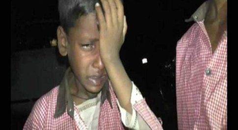 भूख से रोते बिलकते रहे बच्चे, रात्रि प्रवास के कार्यक्रम में स्वागत के लिए बुलाया गया था