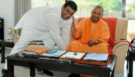 विधायक बीएसपी का है फिर भी CM योगी ने क्यूँ दिया गिफ्ट