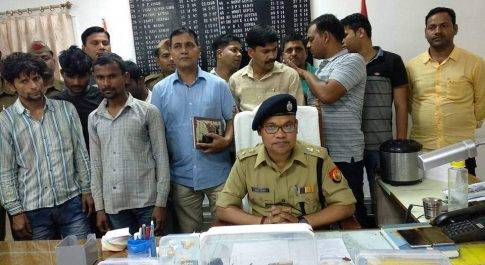 लाखों की चोरी का खुलासा, 4 गिरफ्तार