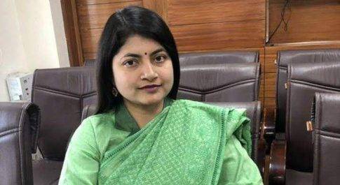 अवैध खनन मामले में कार्रवाई हुई तेज, ईडी ने पूछताछ के लिए आईएएस चंद्रकला समेत 4 लोगों को भेजा समन