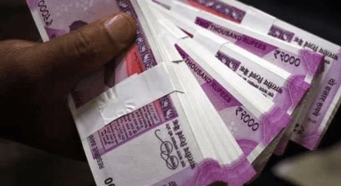 चोरों ने बाइक की डिग्गी तोड़कर उडाये 69000 रुपए,जाँच में जुटी पुलिस 