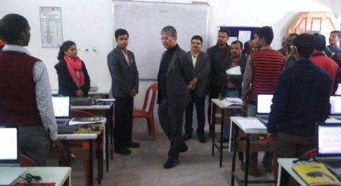 नोडल अधिकारी ने किया प्रशिक्षण केन्द्र का निरीक्षण