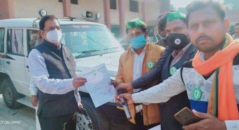 शाहजहांपुर भाकियू लोकशक्ति ने राष्ट्रपति को सम्बोधित ज्ञापन उप जिलाधिकारी को दिया